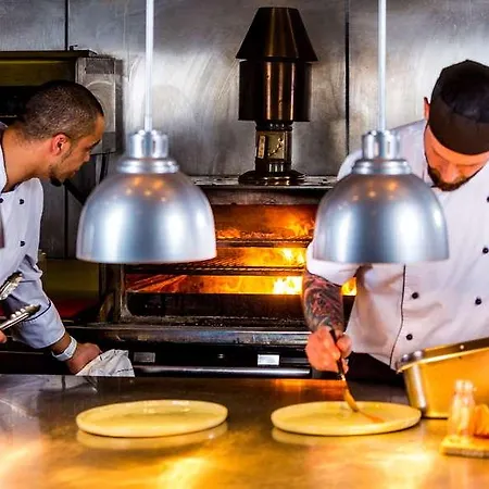 Radisson Blu Hotel, Leeds Centre Hotel 4*