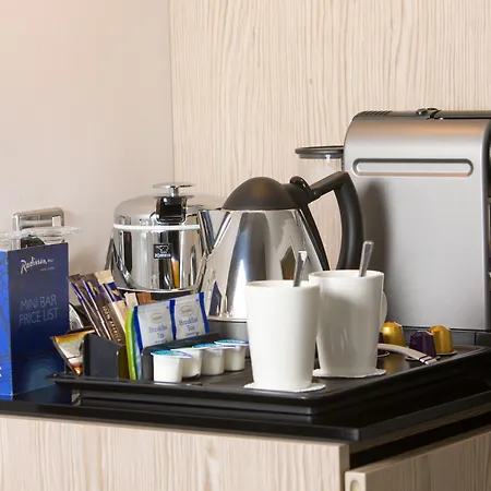 Radisson Blu Hotel, Centre فندق 4*