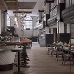 Radisson Blu Hotel, Centre 4*