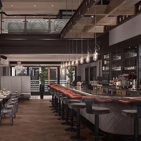 Radisson Blu Hotel, Centre Szálloda 4*