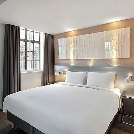 Hotel Radisson Blu Hotel, Centre 4*