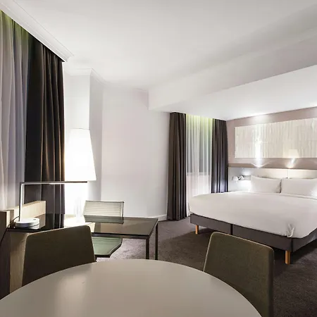 Radisson Blu Hotel, Centre Hotel