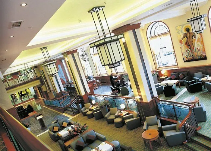 Hotel Radisson Blu Hotel, Centre 4*