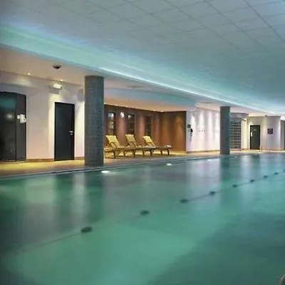 Radisson Blu Hotel, Centre Hotel 4*