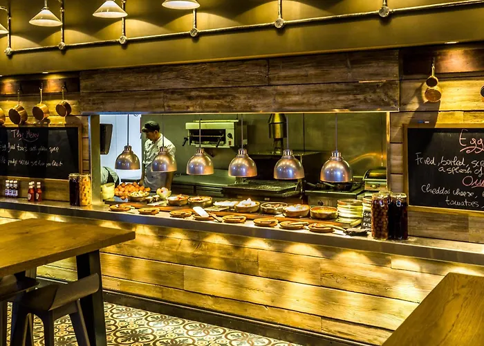 Radisson Blu Hotel, Centre 4*