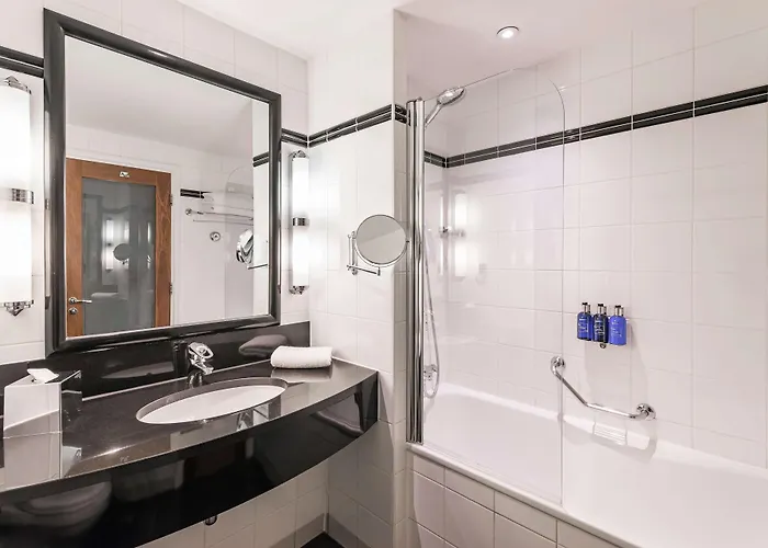 Radisson Blu Hotel, Centre Hotel 4*