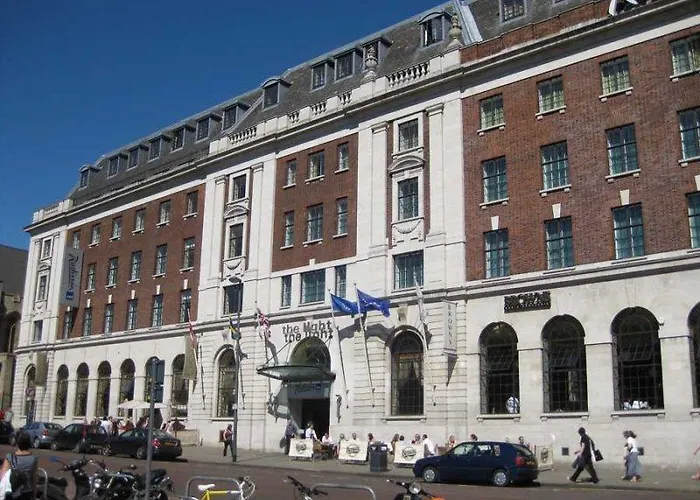 Hotel Radisson Blu Hotel, Centre 4*